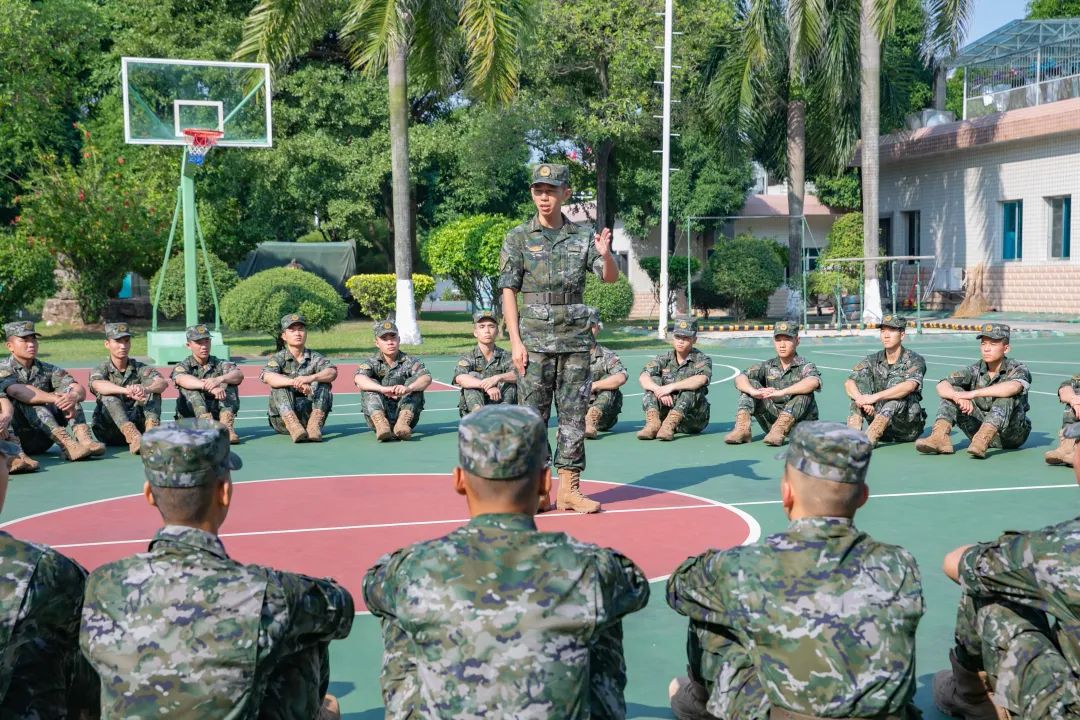 二十大时光|全军官兵认真学习党的二十大报告,矢志奋斗强军