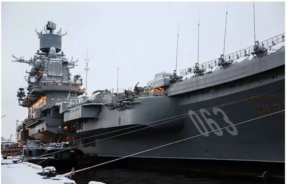 俄罗斯海军航空母舰将进行装备升级  邵永灵：旨在提振士气，对外威慑