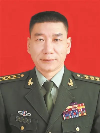 请看他们的事迹!_央广网